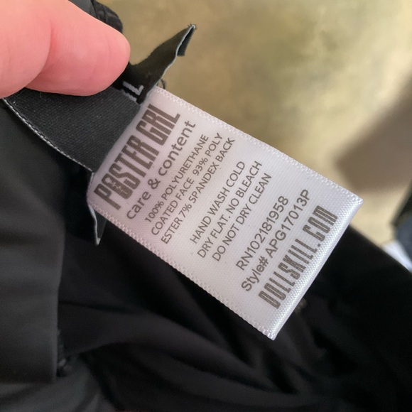 Dolls Kill Poster Grl Faux Leather Hook and Eye Leggings - Picture 5 of 5